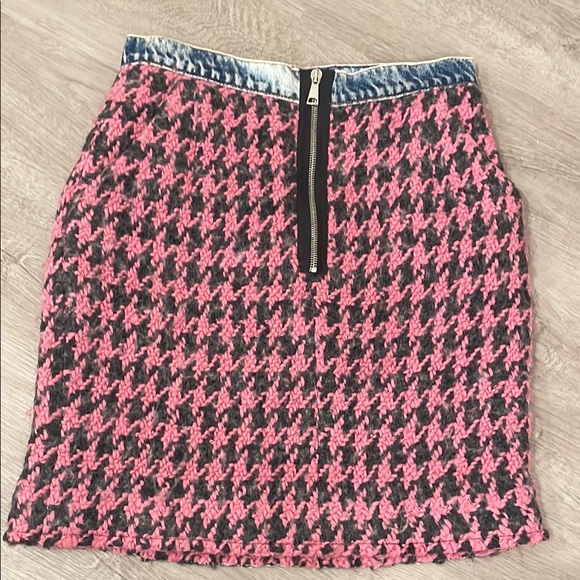 Natasha Zinko Dresses & Skirts - Natasha Zinko Pink and Black Houndstooth Skirt